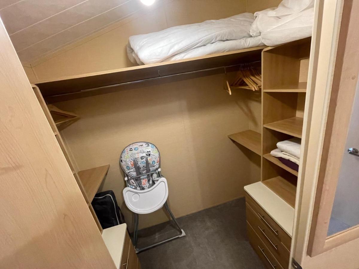Luxury Lakeside Lodge L2 With Hot Tub Situated At Tattershall Lakes Country Park Eksteriør bilde