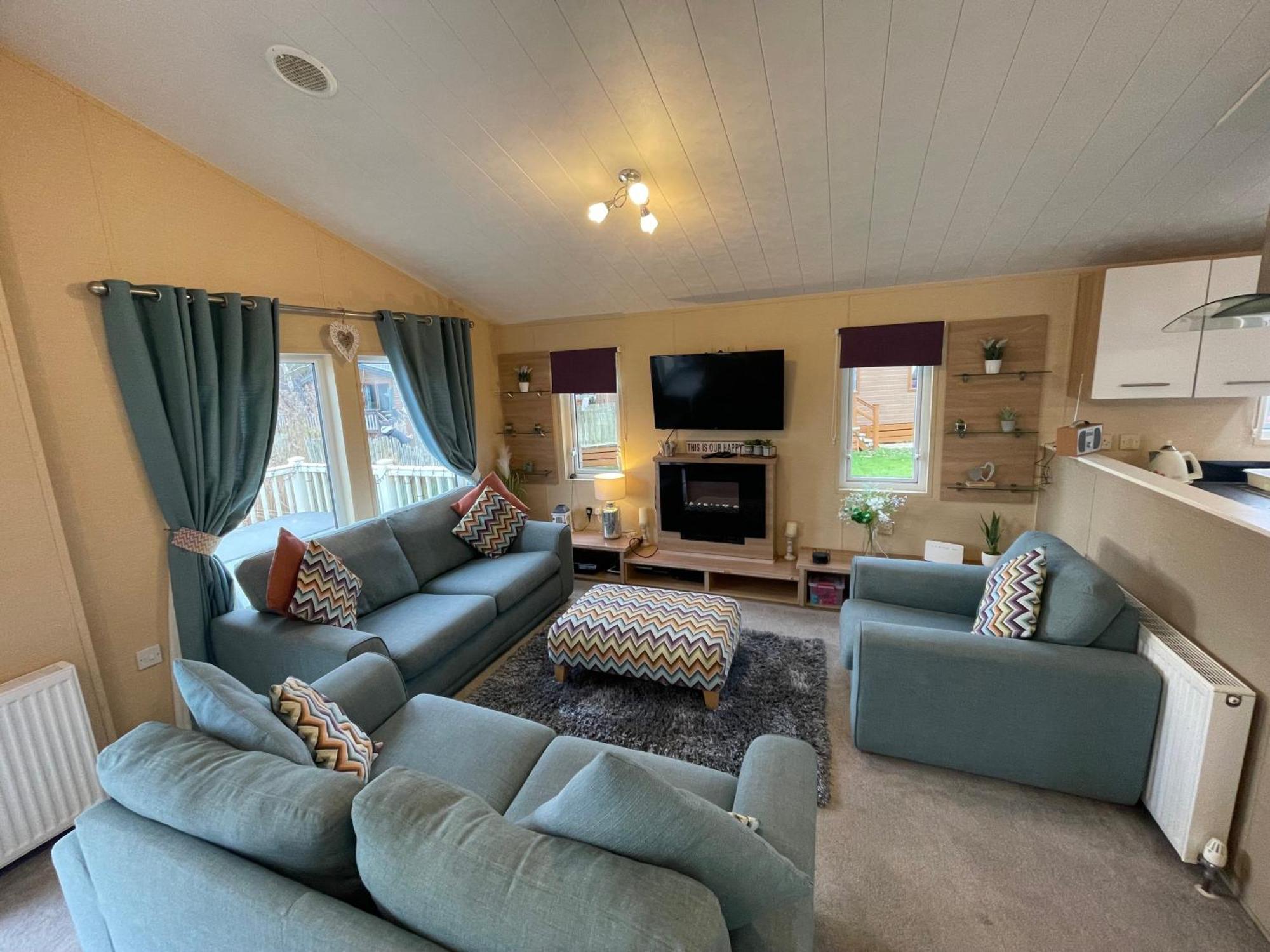 Luxury Lakeside Lodge L2 With Hot Tub Situated At Tattershall Lakes Country Park Eksteriør bilde